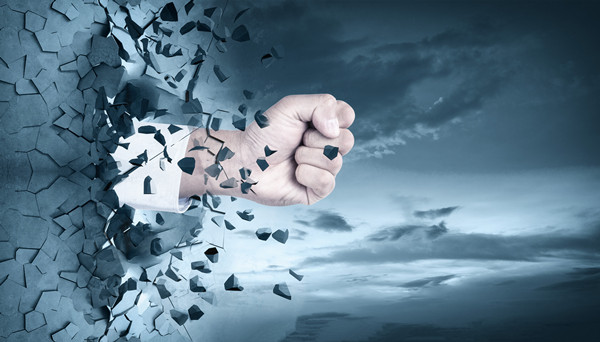 幫助企業(yè)應(yīng)對(duì)變革挑戰(zhàn)，實(shí)現(xiàn)組織轉(zhuǎn)型與優(yōu)化