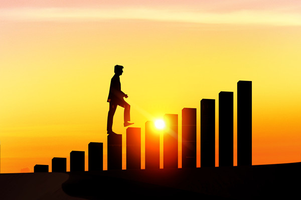 年度轉型升級計劃：轉型升級，提質增效