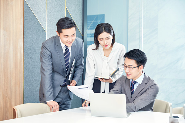 組織變革與調(diào)整:應對市場變化與挑戰(zhàn) 組織變革與調(diào)整:應對市場變化與挑戰(zhàn)