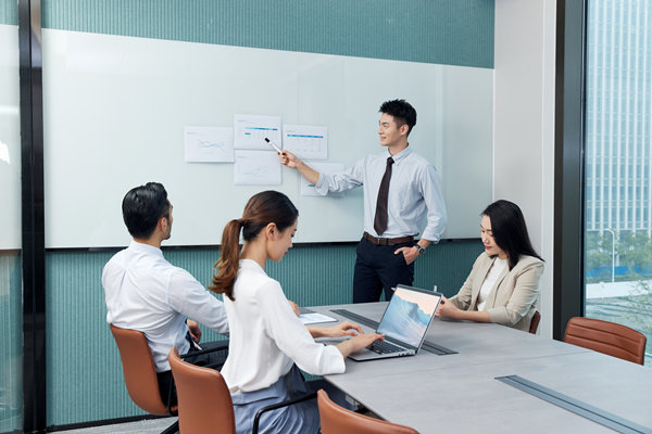 決策優(yōu)化：構(gòu)建科學(xué)、透明、快速響應(yīng)的組織決策體系