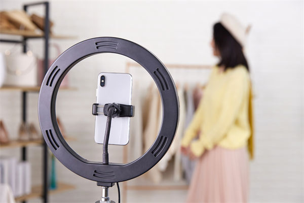 營銷管理角度分析：直播帶貨靠的不是“演技”而是誠信